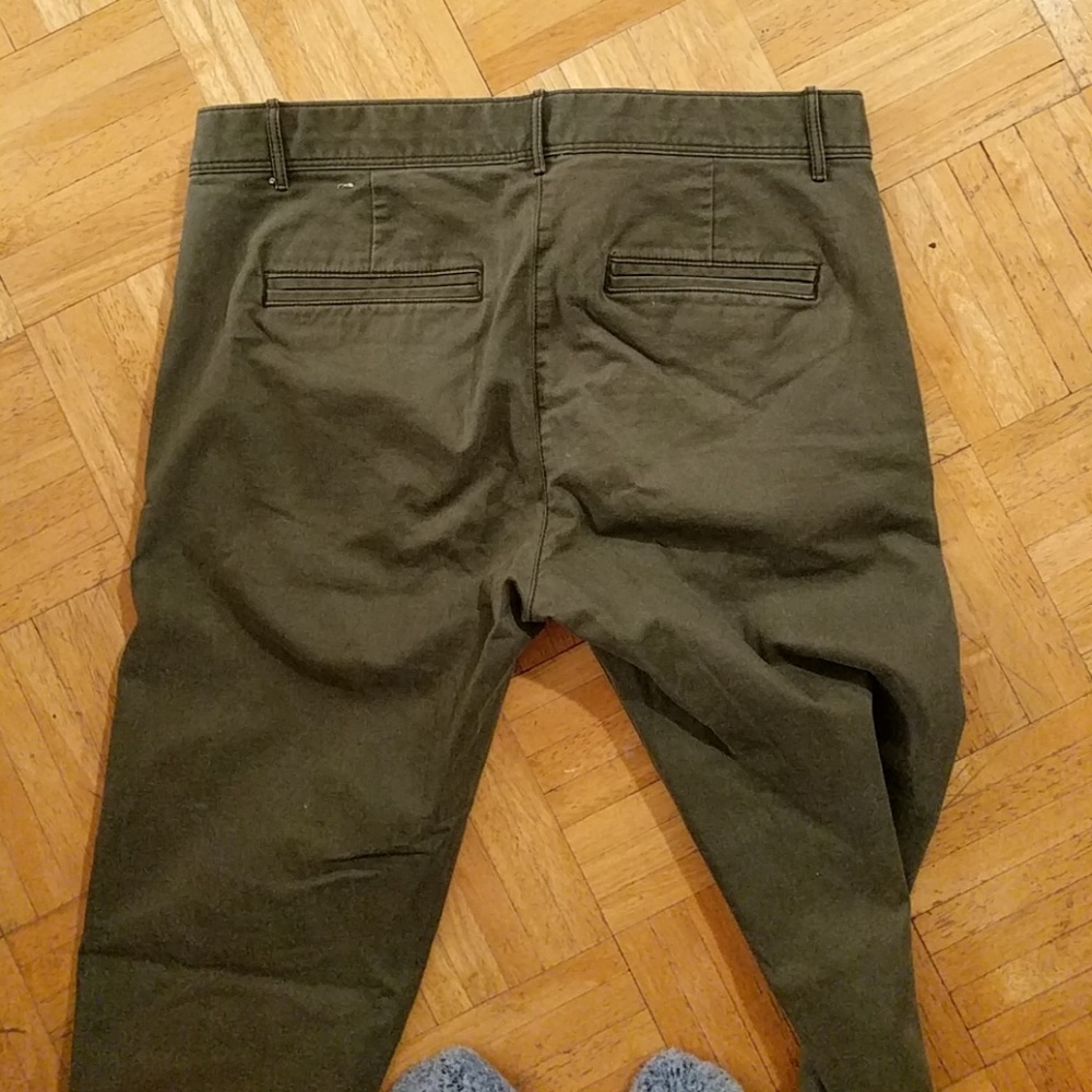 Green GAP pants - Picture 3 of 3